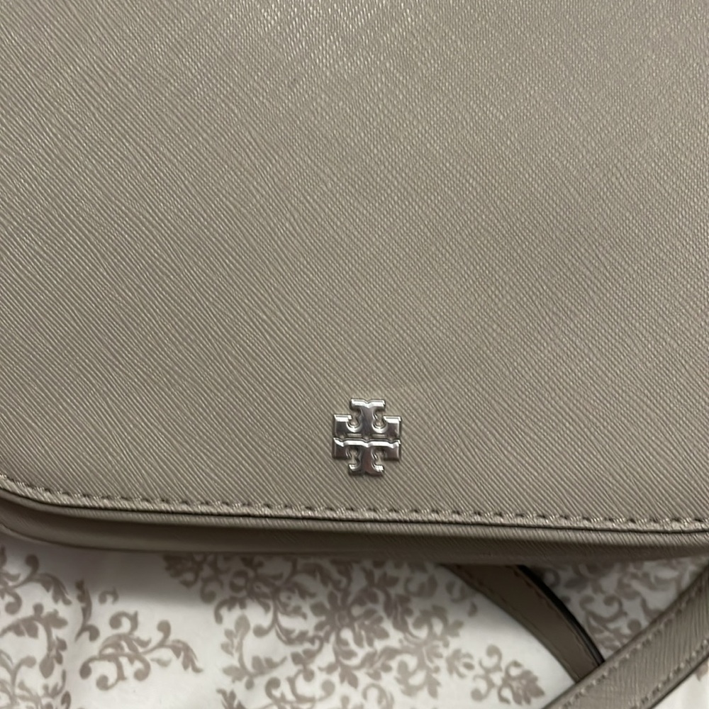 Tory Burch Emerson Shoulder/Crossbody Bag - Picture 6 of 7